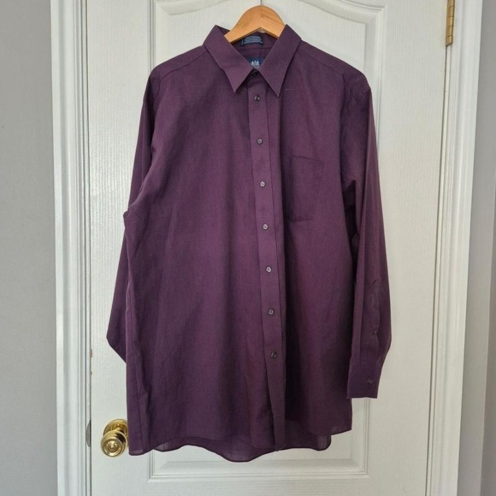 Plum Stafford Button Up‎ 17 neck and size 34/25